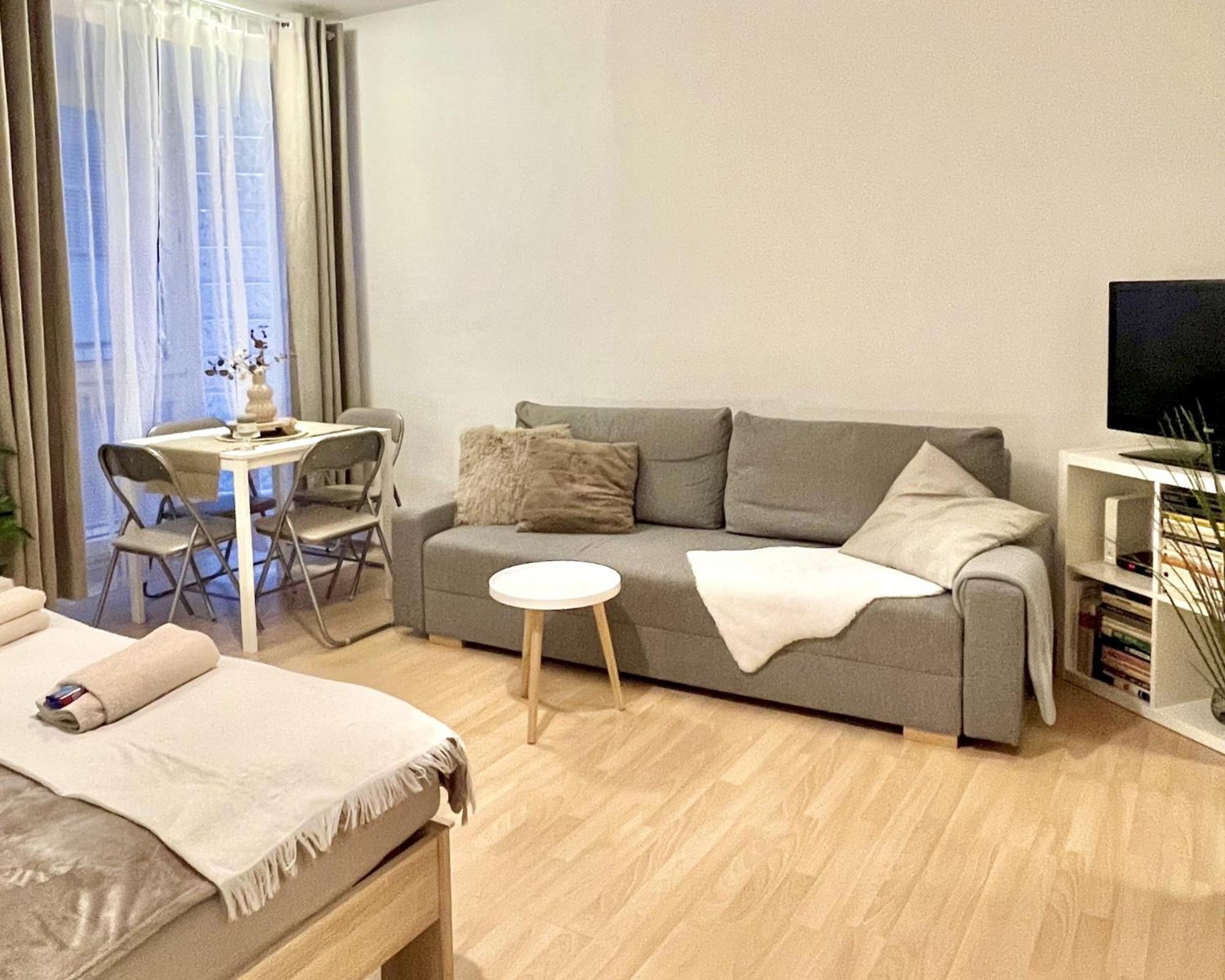 Apartment Simona - Old Town Bratislava Exterior foto